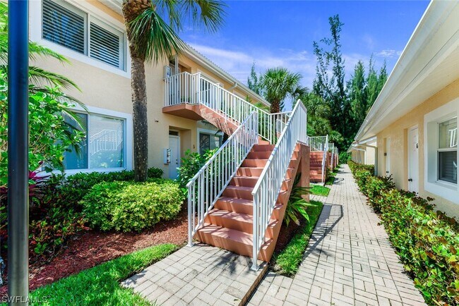 Building Photo - 2400 Bayou Ln