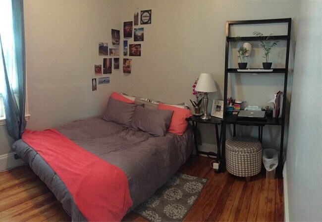 Building Photo - 35 Joseph St