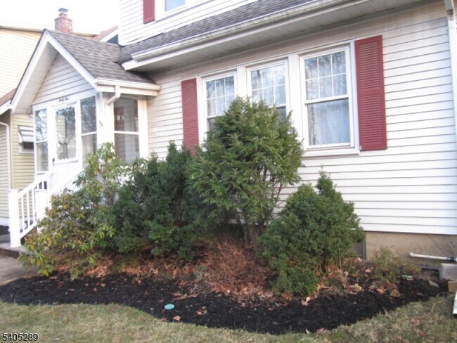 Foto del edificio - 45 Niles Ave