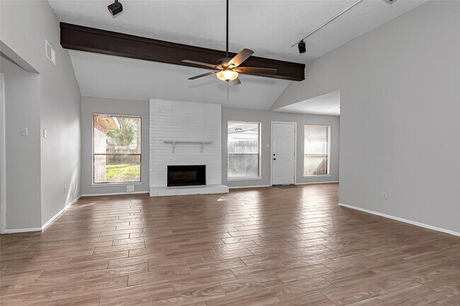 Foto del edificio - 2710 Green Fields Dr