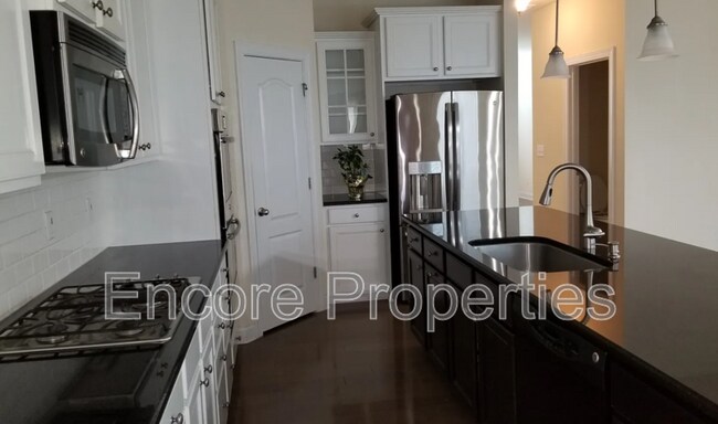 Foto del edificio - 6023 Kentworth Dr