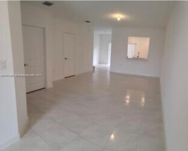Foto del edificio - 495 NE 4th Ln