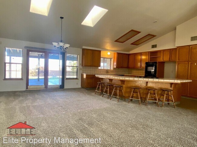Building Photo - 3 br, 2.5 bath House - 128 W Mojave Rose