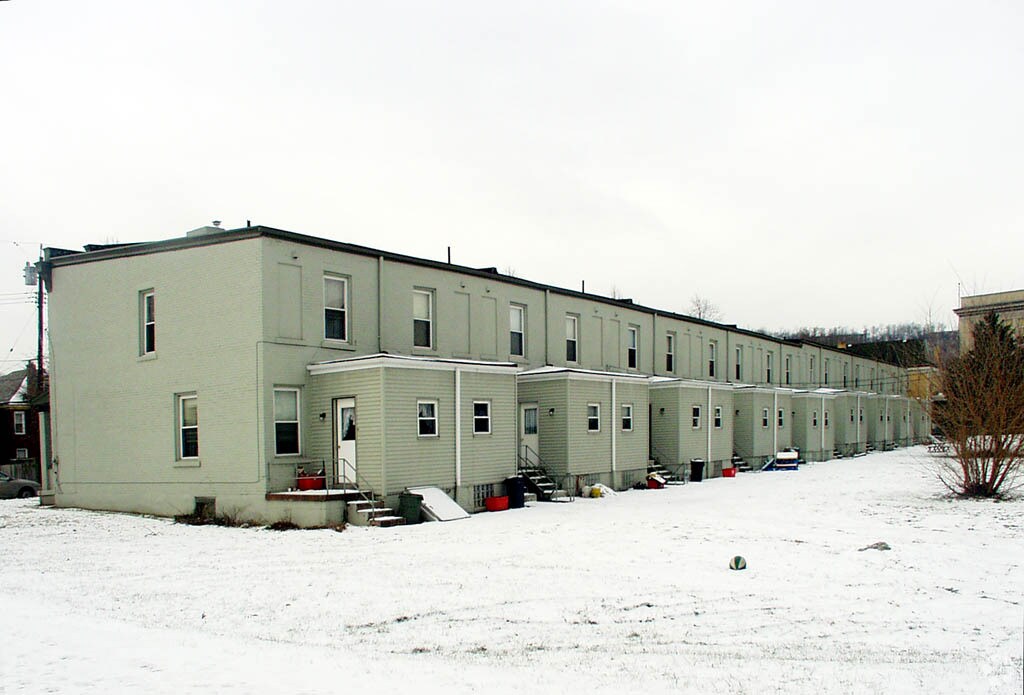 236 Oxford St, Turtle Creek, PA 15145 Apartments in Turtle Creek, PA