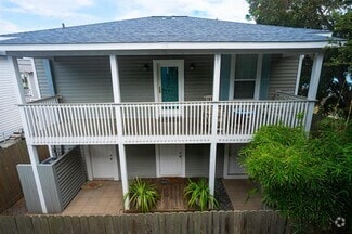 Building Photo - 922 Avenue L