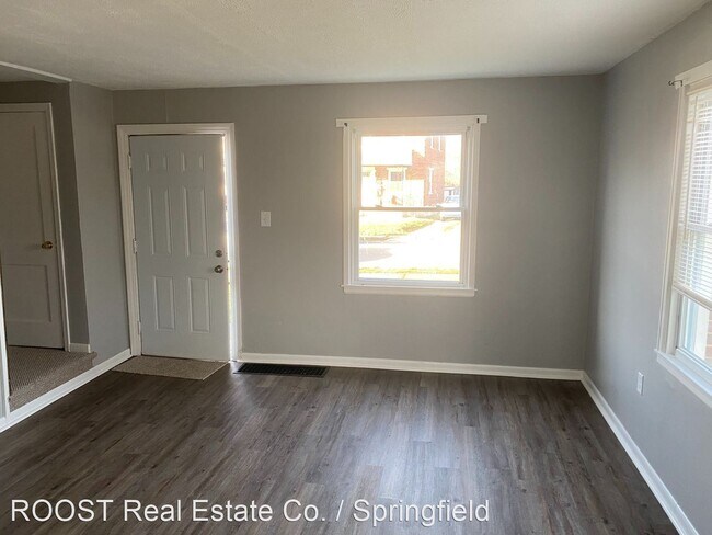 Building Photo - 2 br, 1 bath House - 1262 Cedarview Drive E