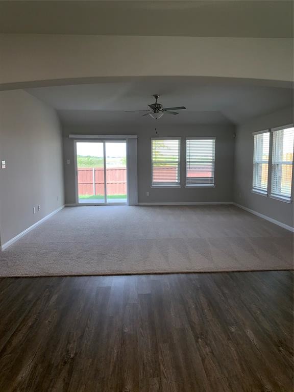 Foto del edificio - 9155 Switchgrass Ln