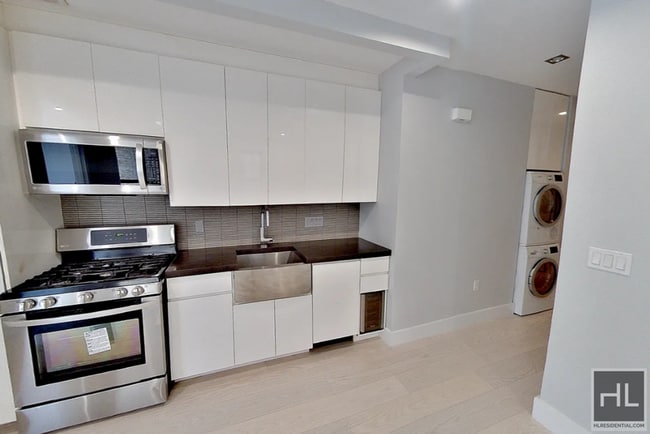 Building Photo - Stanton Street