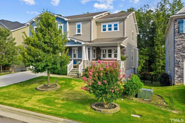 Foto del edificio - 1025 Bender Ridge Dr