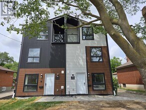 Building Photo - 264 Epsom Downs Dr