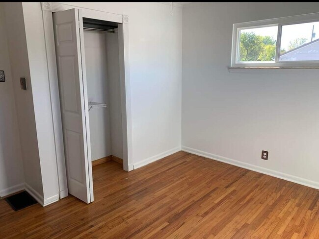 Foto del edificio - 10453 Gallia Pike Rd