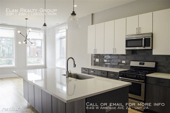 Building Photo - 849 W Armitage AVE 2A