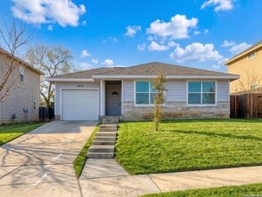 Building Photo - 6626 Woodstock Dr
