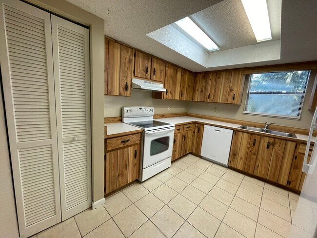 Foto del edificio - Townhome in Ormond Beach