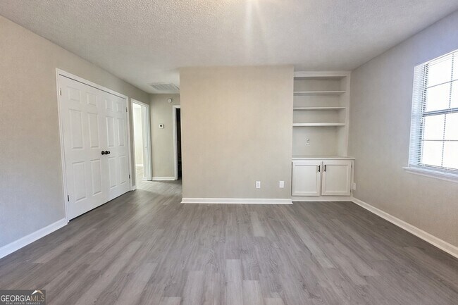 Foto del edificio - 271 E Wright St