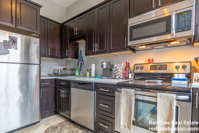 Photo - 669 Massachusetts Ave Apartment