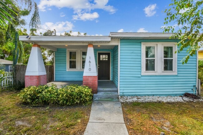 Building Photo - Downtown Tampa bungalow