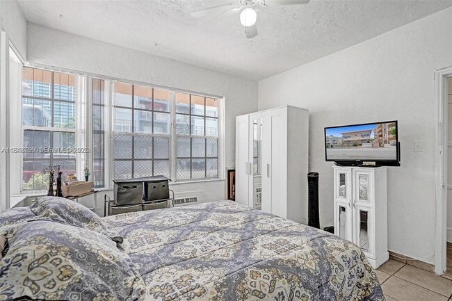 Building Photo - 6860 Abbott Ave