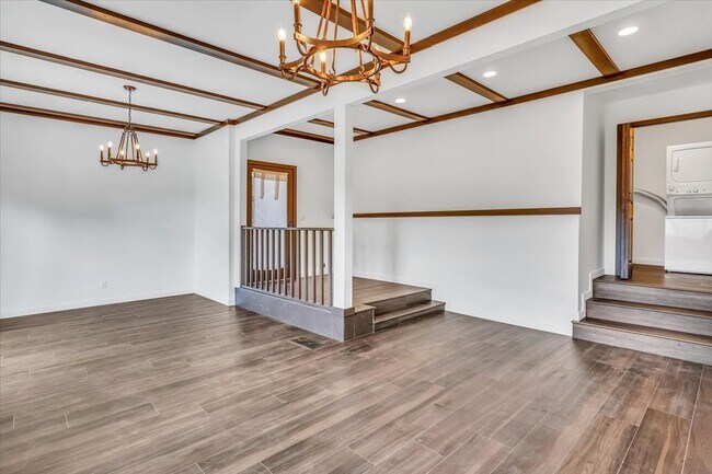 Stunning accents - 1915 Apex Ave