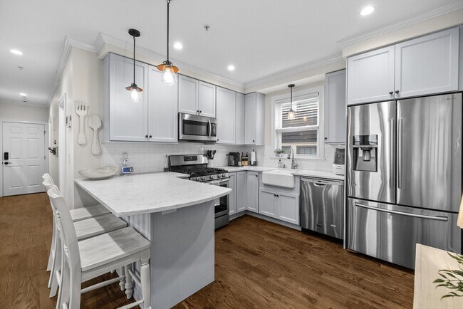 Foto del edificio - 465 Ashmont St