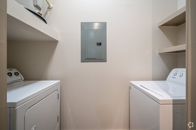 2BR, 2BA - 1,210SF - Marquis Enclave