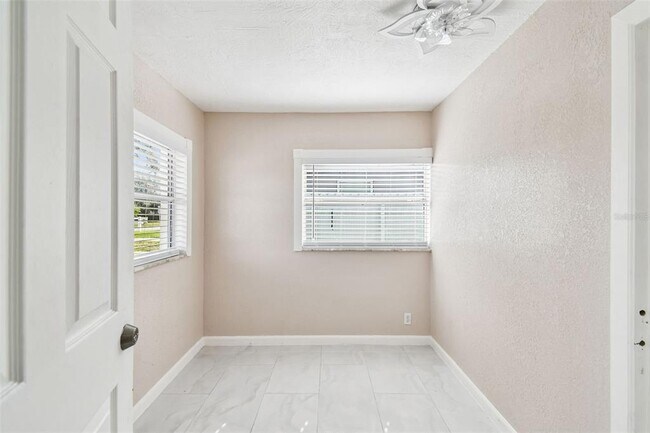 Foto del edificio - 3540 56th Ave N