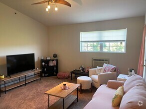 Building Photo - 400 Cunat Blvd