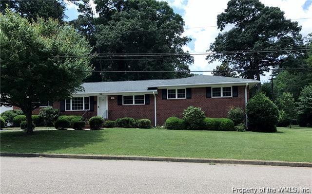 Building Photo - 223 Christopher Wren Rd