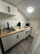 Building Photo - 27-27 Brule St