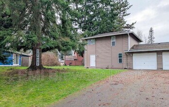 Building Photo - 9727 5th St NE