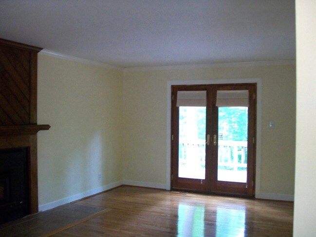 Building Photo - 13605 Cradle Hill Rd