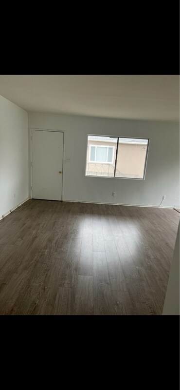 Foto del edificio - 3110 Livonia Ave