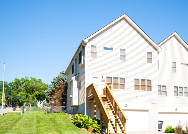 Building Photo - 1727 N 57th Ave
