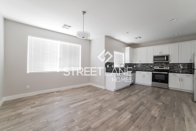 Foto del edificio - REDUCED!