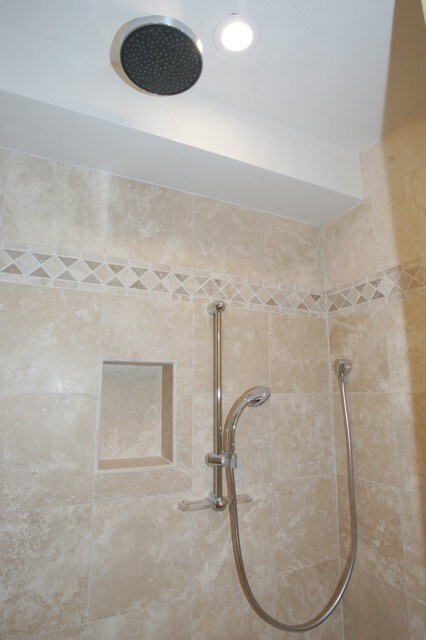 Italian tiled showers - 509 Cathedral St