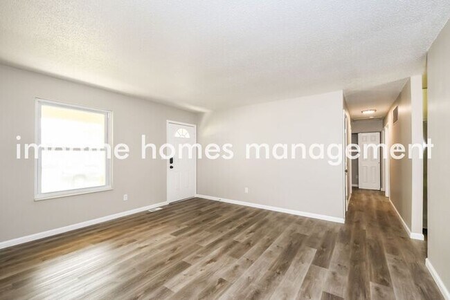 Foto del edificio - Recently Updated Ranch in St. Louis