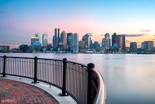 Foto del edificio - 2 br, 1 bath  - 51 Chelsea St #4