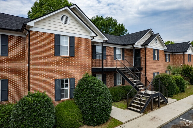 Foto del edificio - The Vine at Bermuda Run