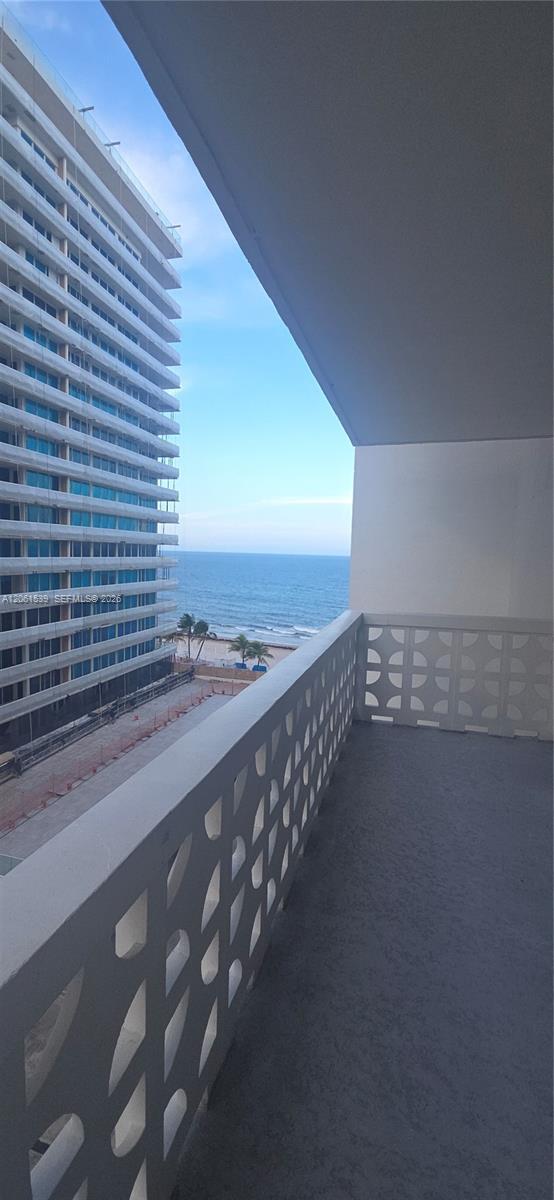 Foto del edificio - 4010 Galt Ocean Dr
