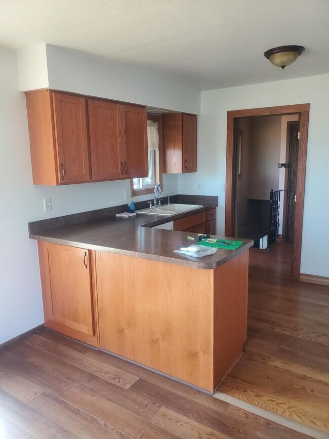 Foto del edificio - 2 bedroom 1 bath home with view and shop