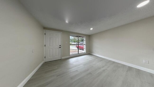 Foto del edificio - 3011 N 43rd St