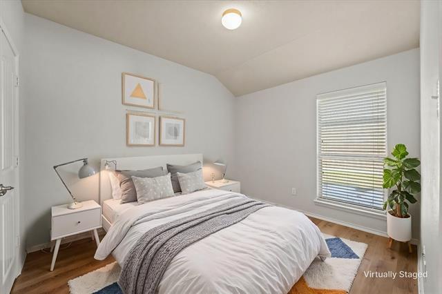 Foto del edificio - 1005 Meadow Green Ct