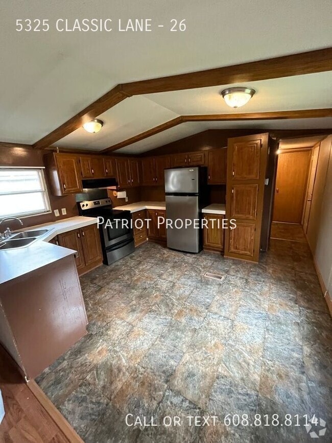 Building Photo - 5325 Classic Ln