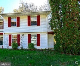 Building Photo - 1315 Old Pine Ct