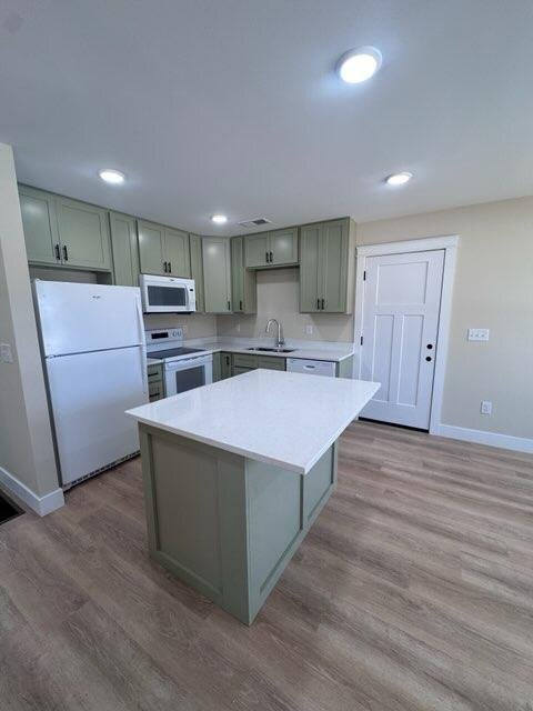 Foto del edificio - 809 Hillcrest Dr