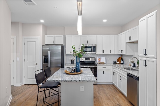 2BR, 2BA - 1,150SF B2A - Kitchen - Element at The Grove