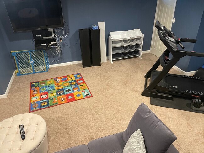 Building Photo - 206 Bell Ringer Ct