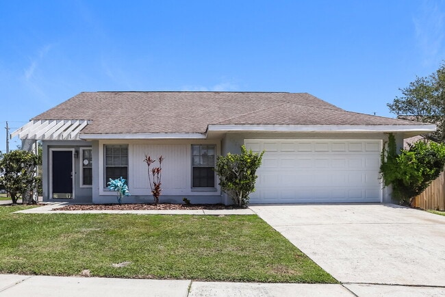 Building Photo - 1611 Bent Pine Way