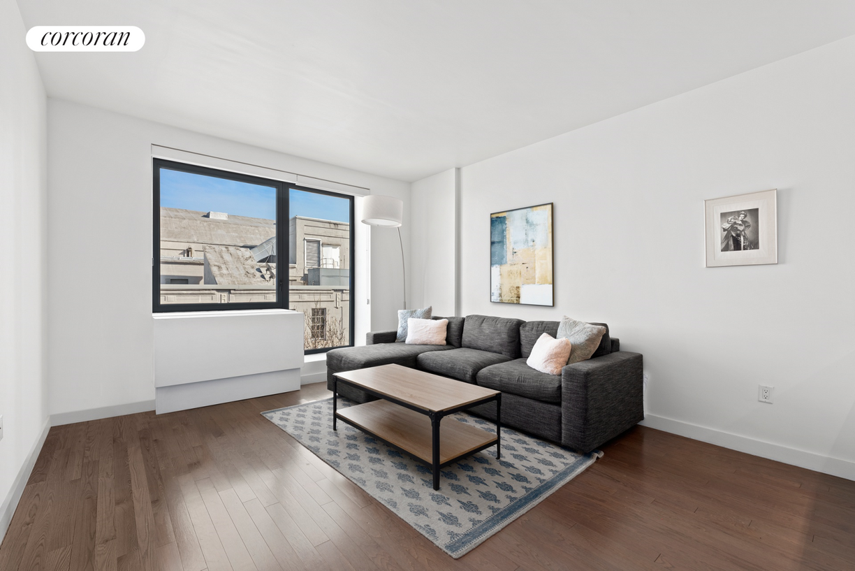 Foto principal - 34-32 35th St