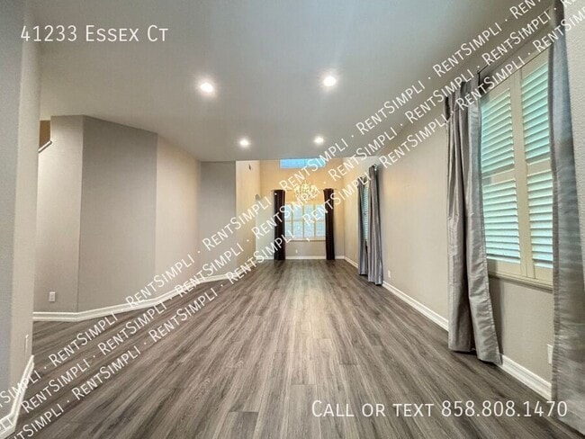 Building Photo - 41233 Essex Ct